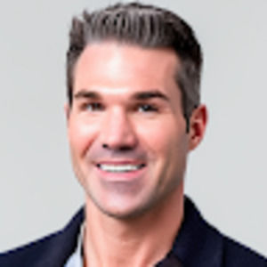 Meet your Posher, Troy